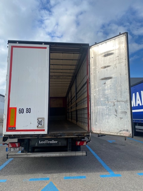 CURTAINSIDERS - LECITRAILER