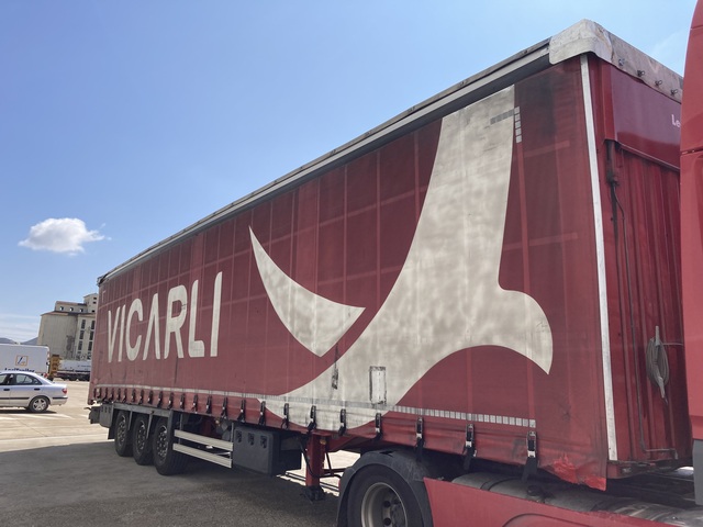 CURTAINSIDERS - LECITRAILER