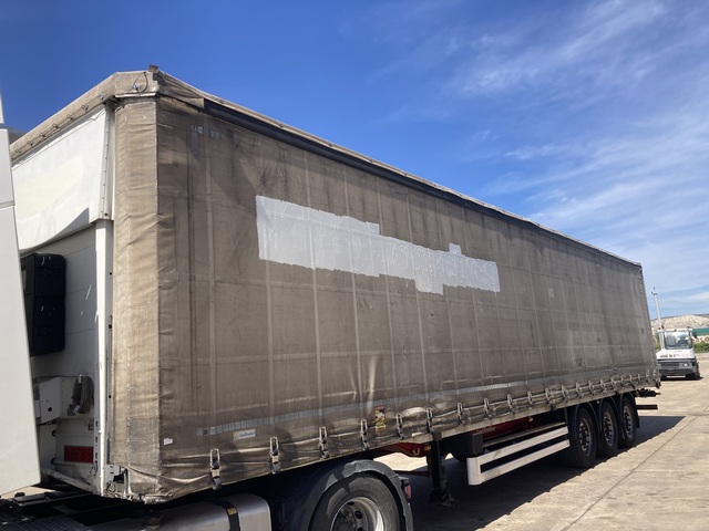 CURTAINSIDERS - LECITRAILER